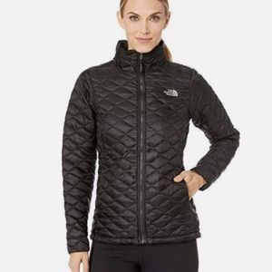 The north face thermoball jacket small